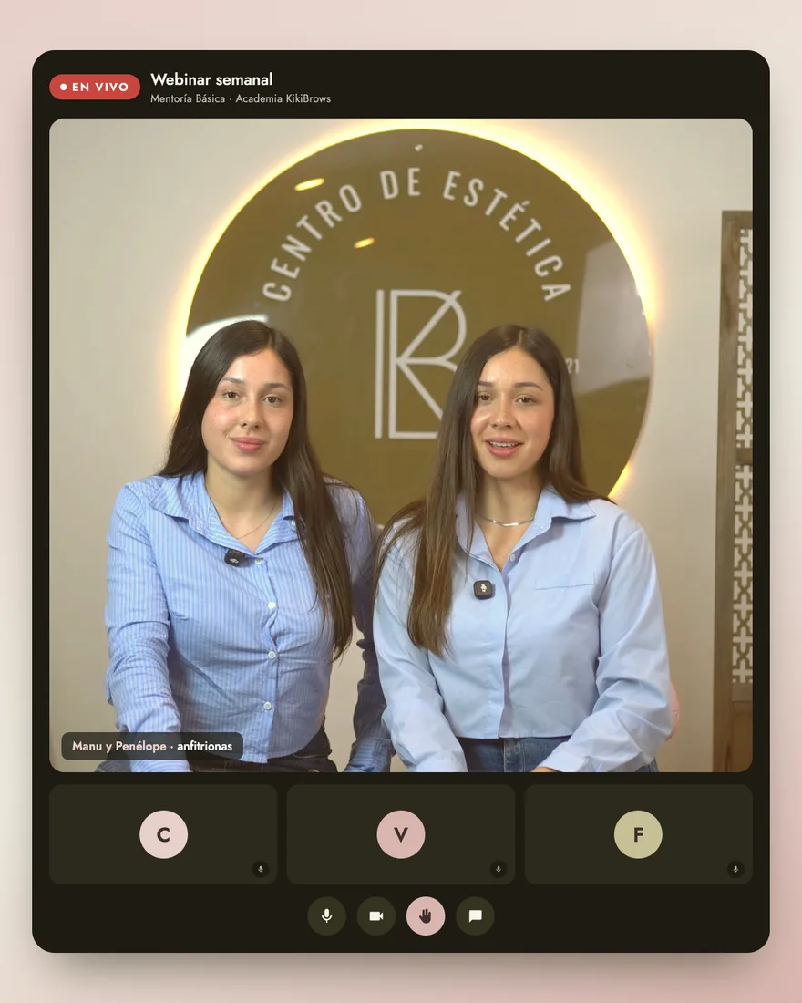 Manu y Penélope en el webinar semanal de la Mentoría Básica